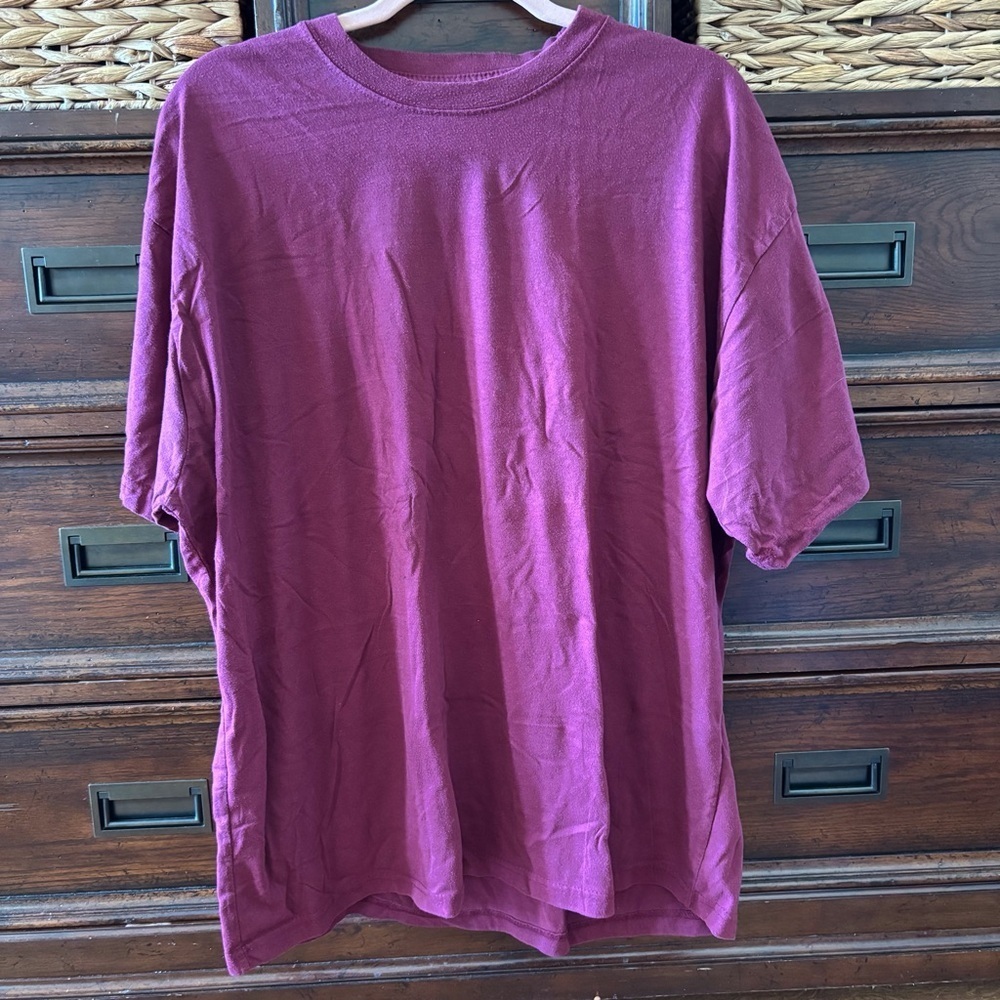 Spalding regular fit crewneck tee in size XL